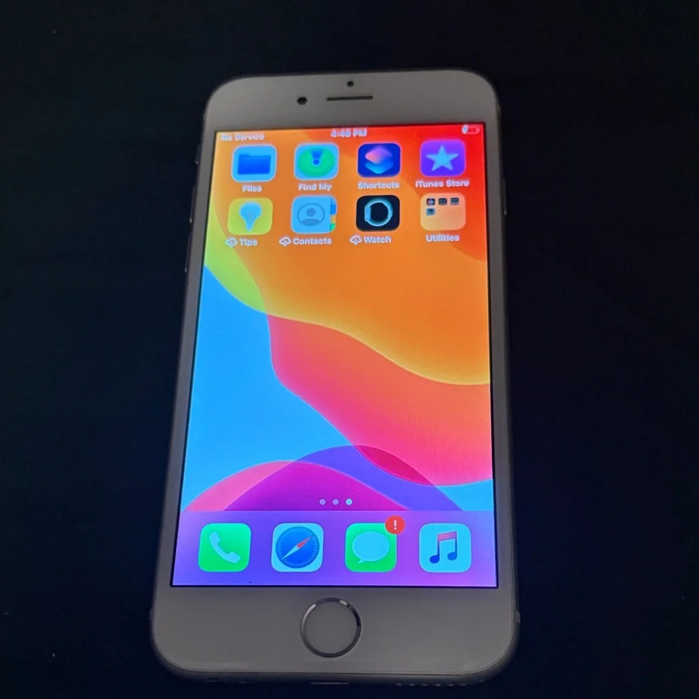APPLE iPhone 6S Silver | iOS 13.3 CHARGER NO INCLUDES